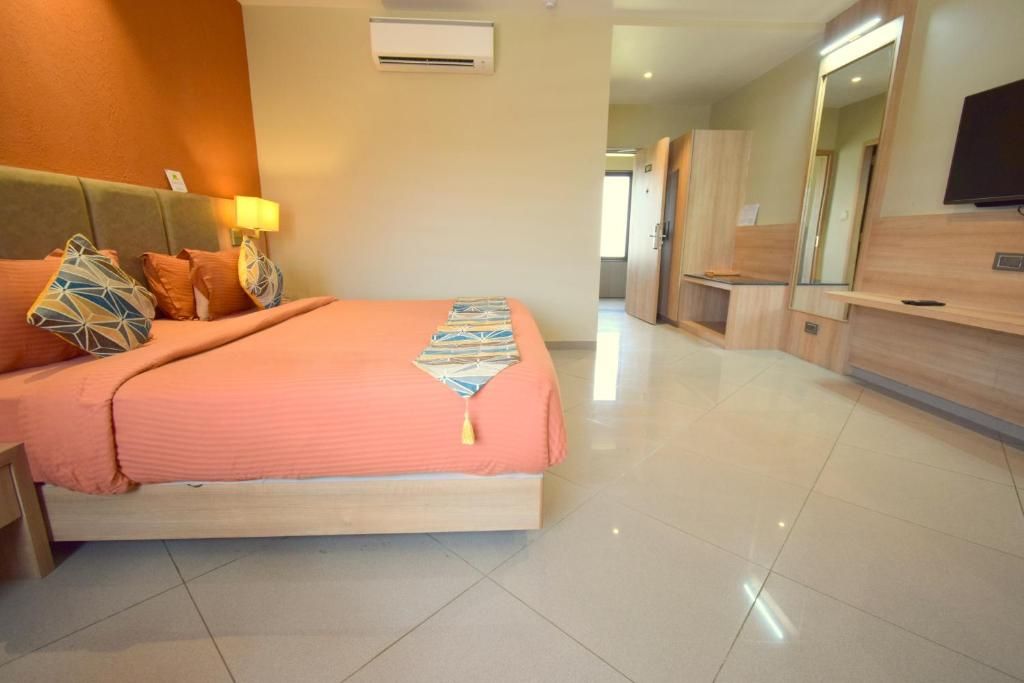 The Sky Imperial Bapu's Resort Imperial Executive Room 5