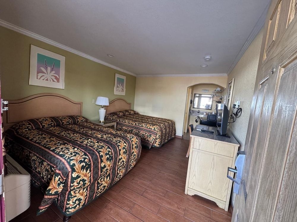 Deluxe Room, 2 Double Beds, Non Smoking