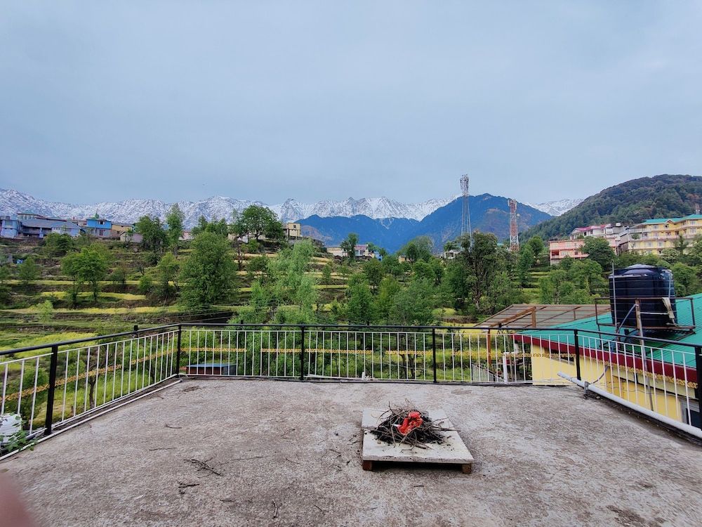 undefined Hipostel Naddi 3