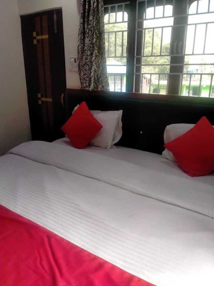 Ayuskama Cottage Deluxe Double Room 4