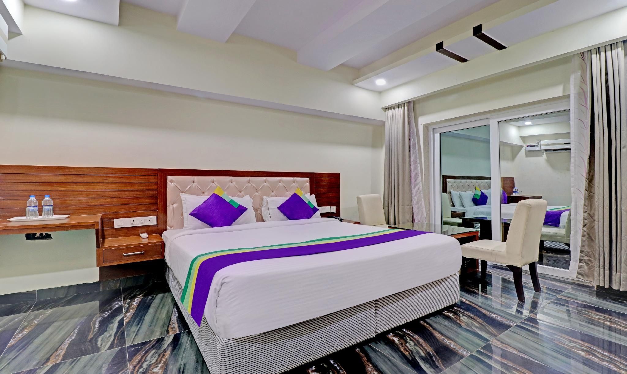 Standard Room with Forest/Street View