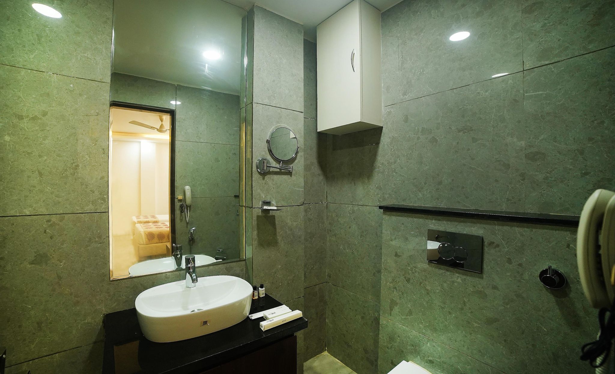 The Sheesham Tree Deluxe Room 14