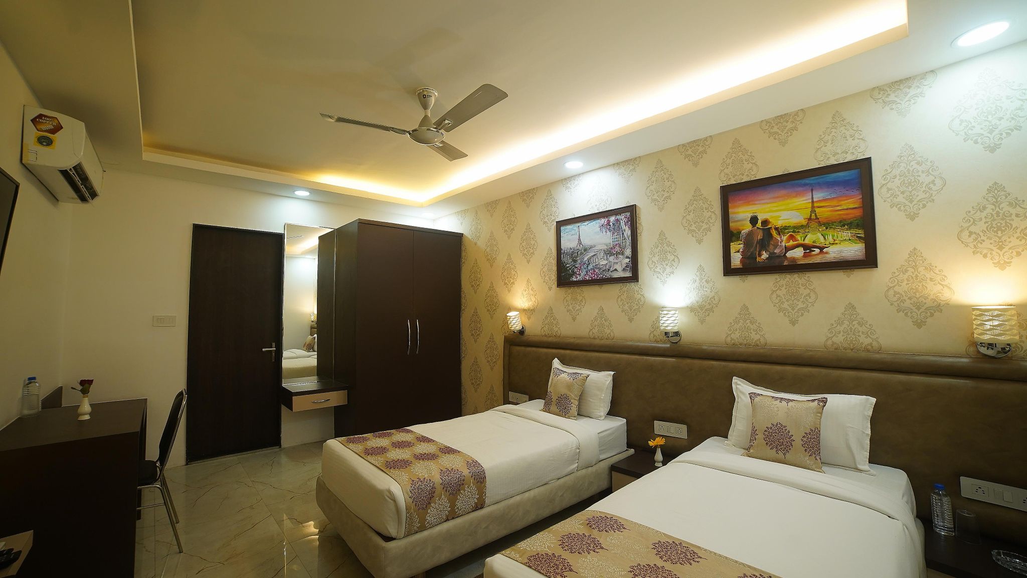 The Sheesham Tree Deluxe Room 10