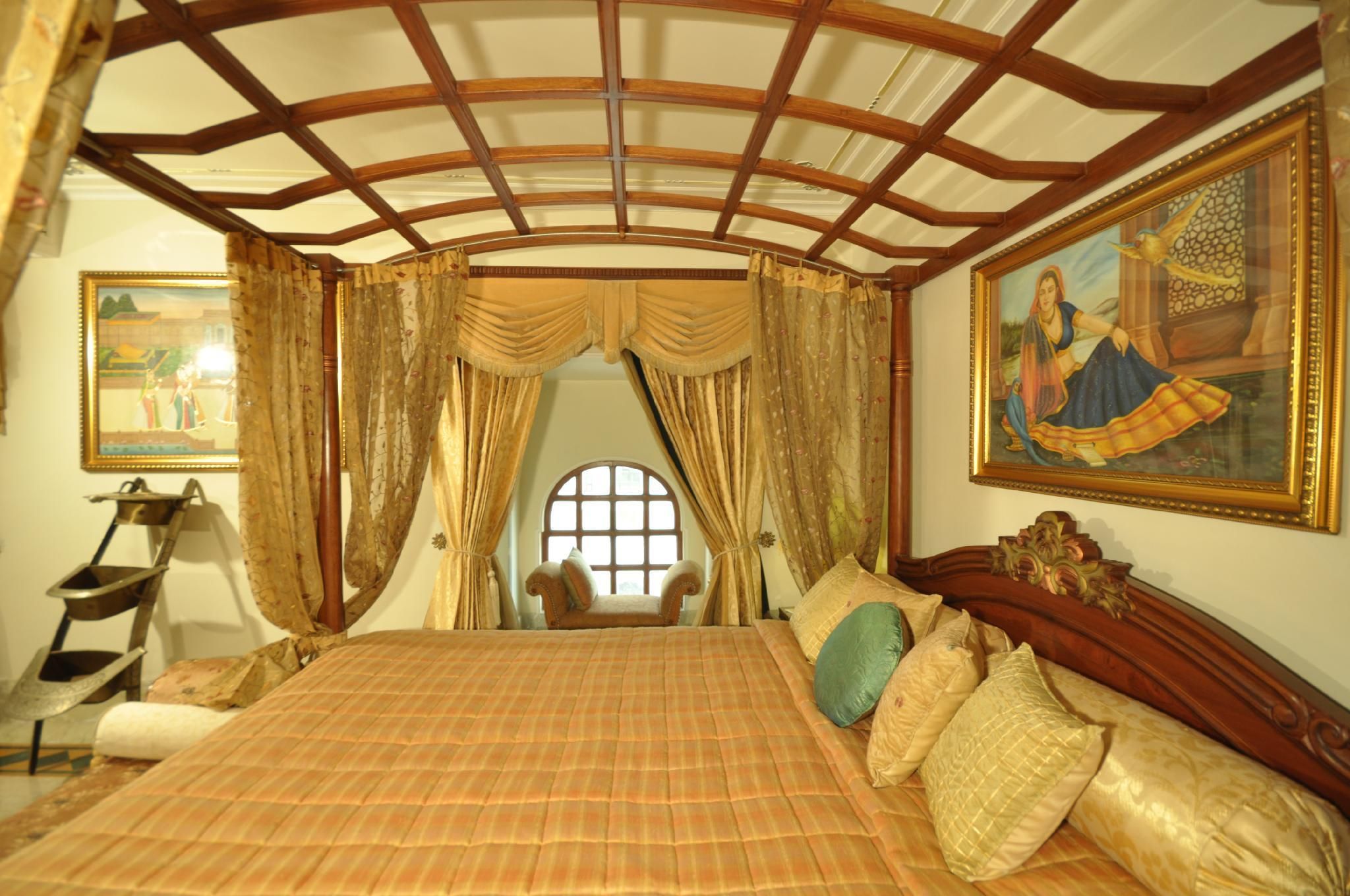 Taj Lakefront Bhopal Deluxe Room King Bed 4