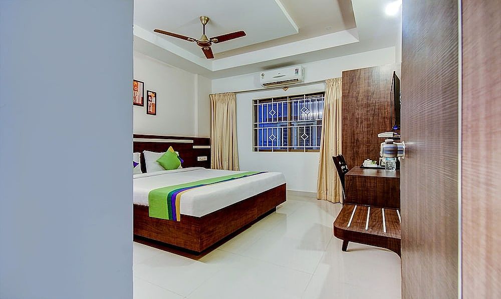 Treebo Primeland Suites Standard Double Room 6