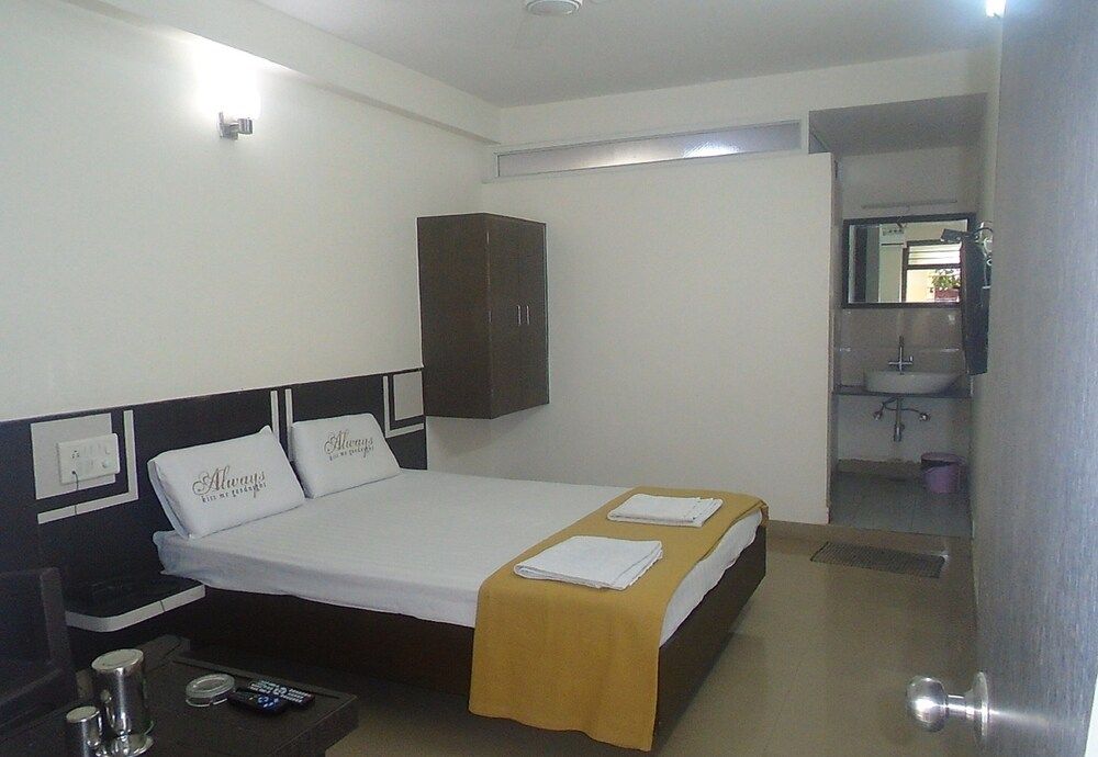 Sai Ram Residency Standard Double Room 7
