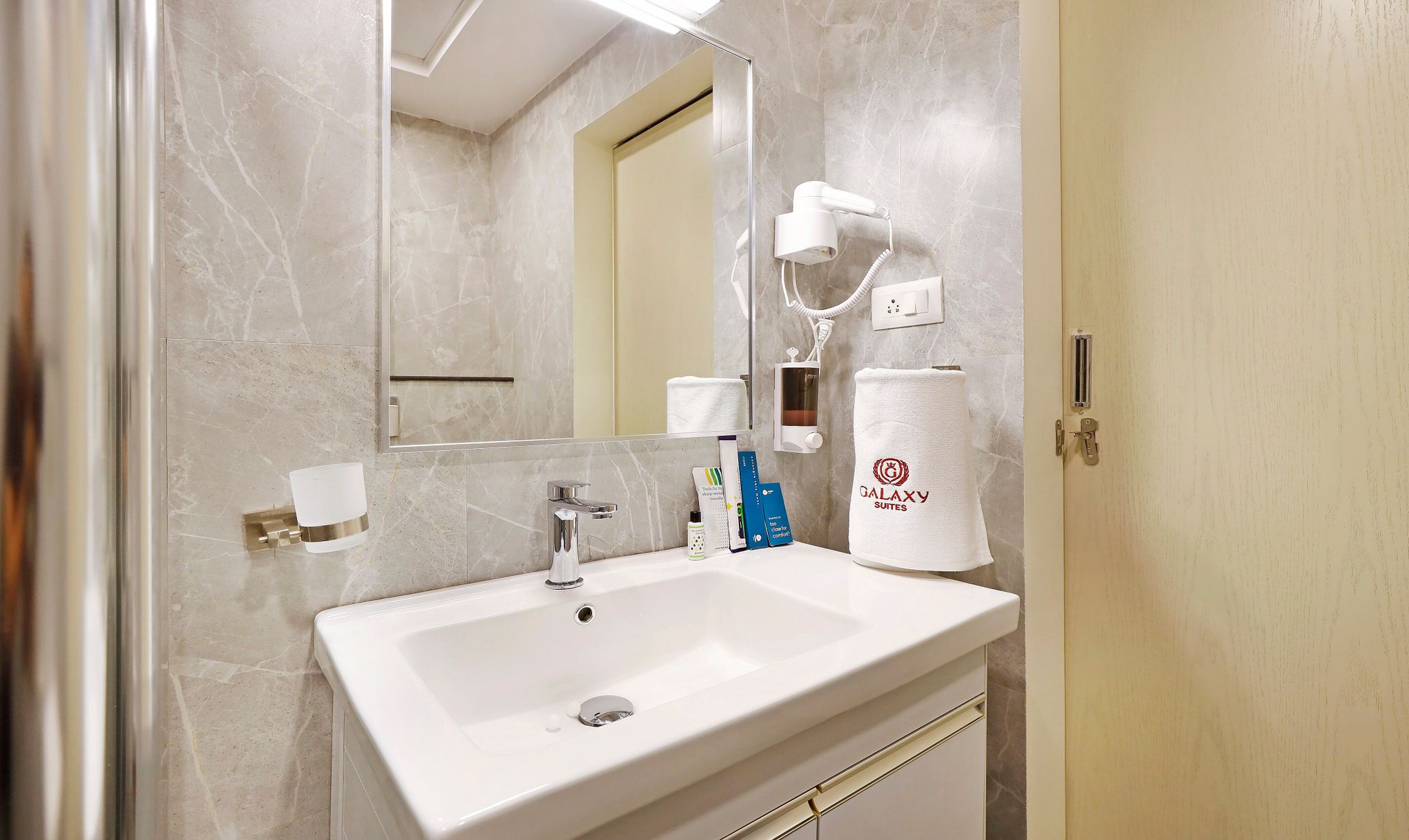 Treebo Galaxy Suites Mathikere Standard Double Room 4