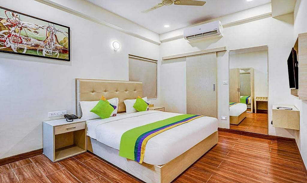 Treebo Galaxy Suites Mathikere Standard Double Room 3