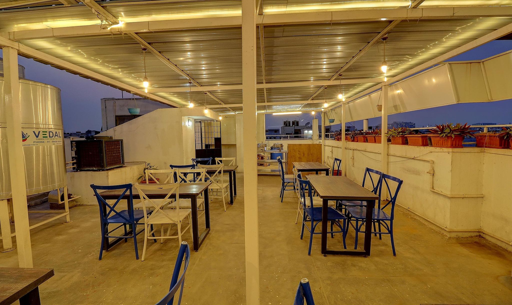 Food & Dining