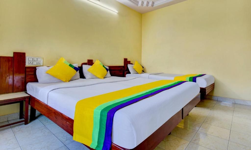 Treebo Trip Kala Laxmi Station Road Deluxe Double Room 10