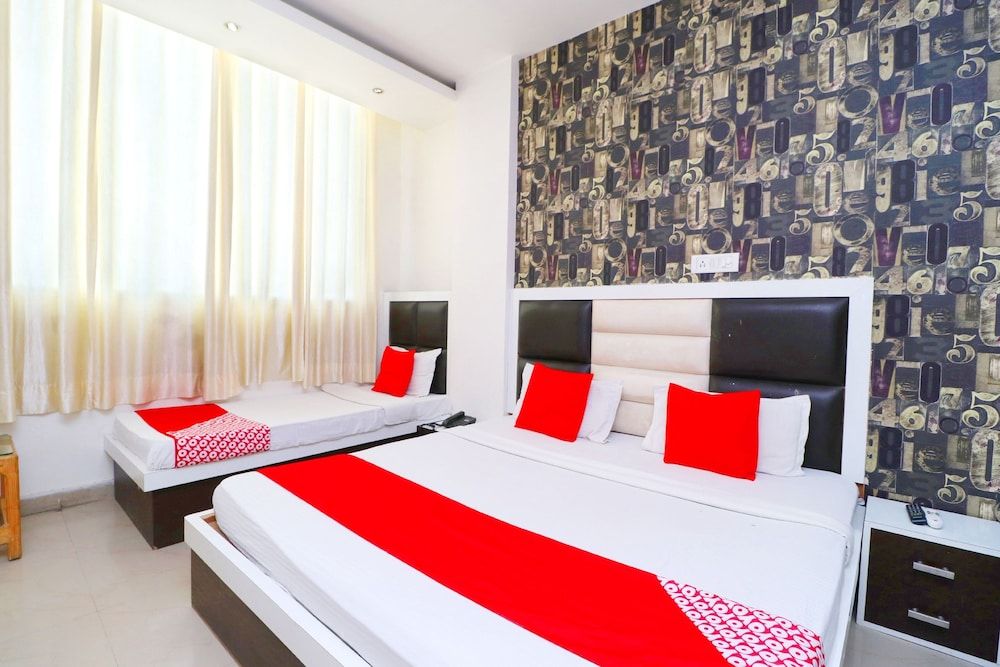 undefined OYO 44668 Hotel Plazza 10