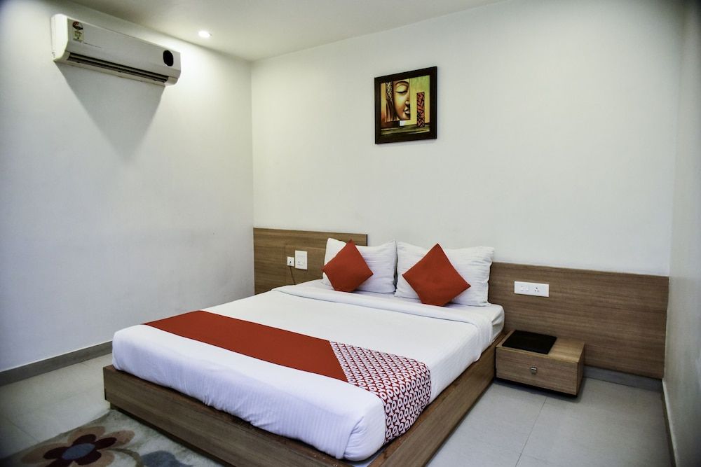undefined OYO 3094 Hotel City Square 9