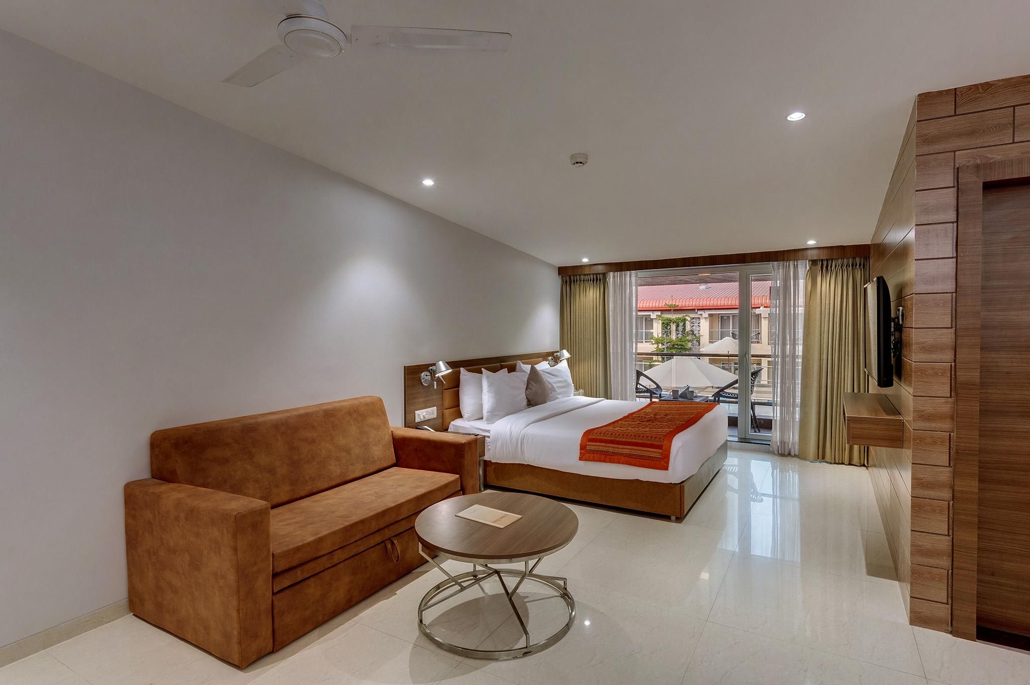 Winter Green Premium Pool View Room