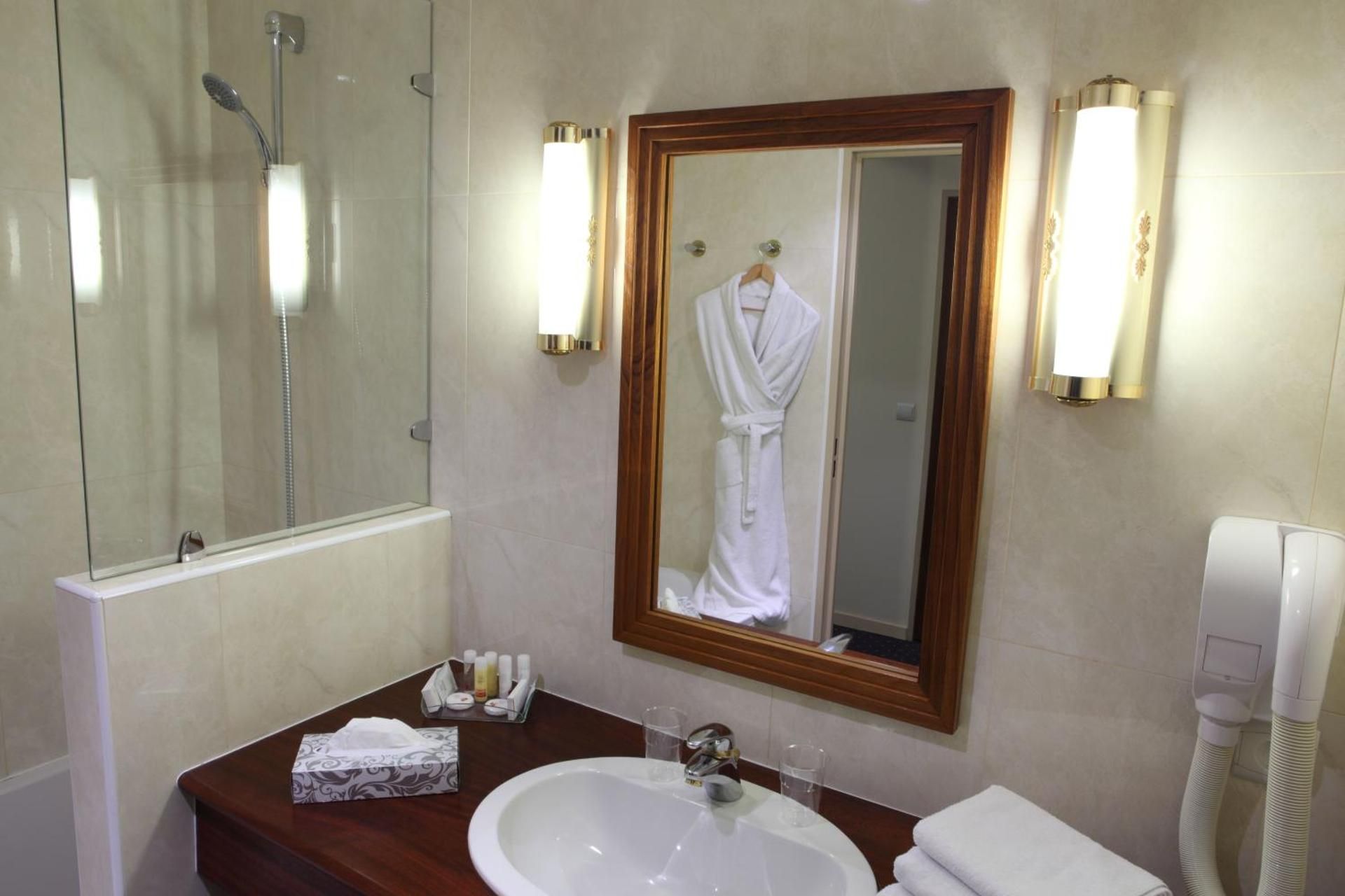 undefined Amiral Hôtel 10