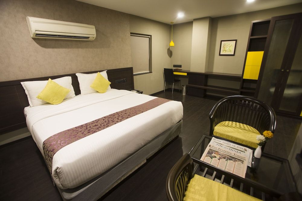 Hotel GRAND KUBERA EXECUTIVE ROOM 15