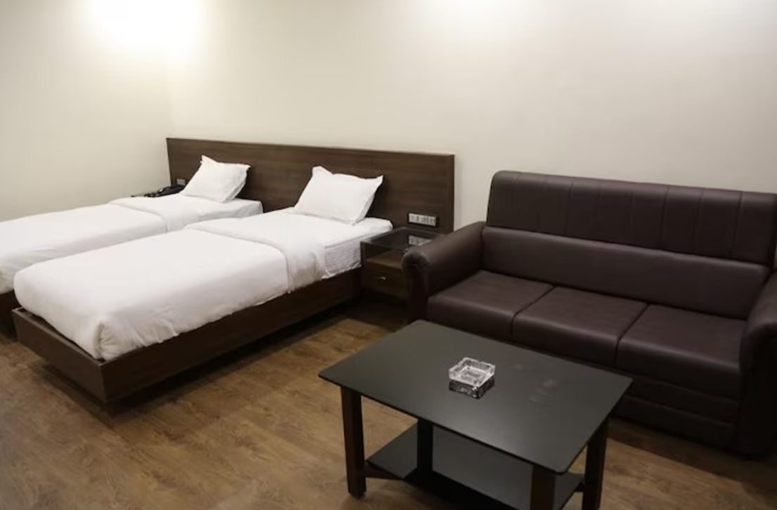 Hotel GRAND KUBERA SUITE ROOM 4