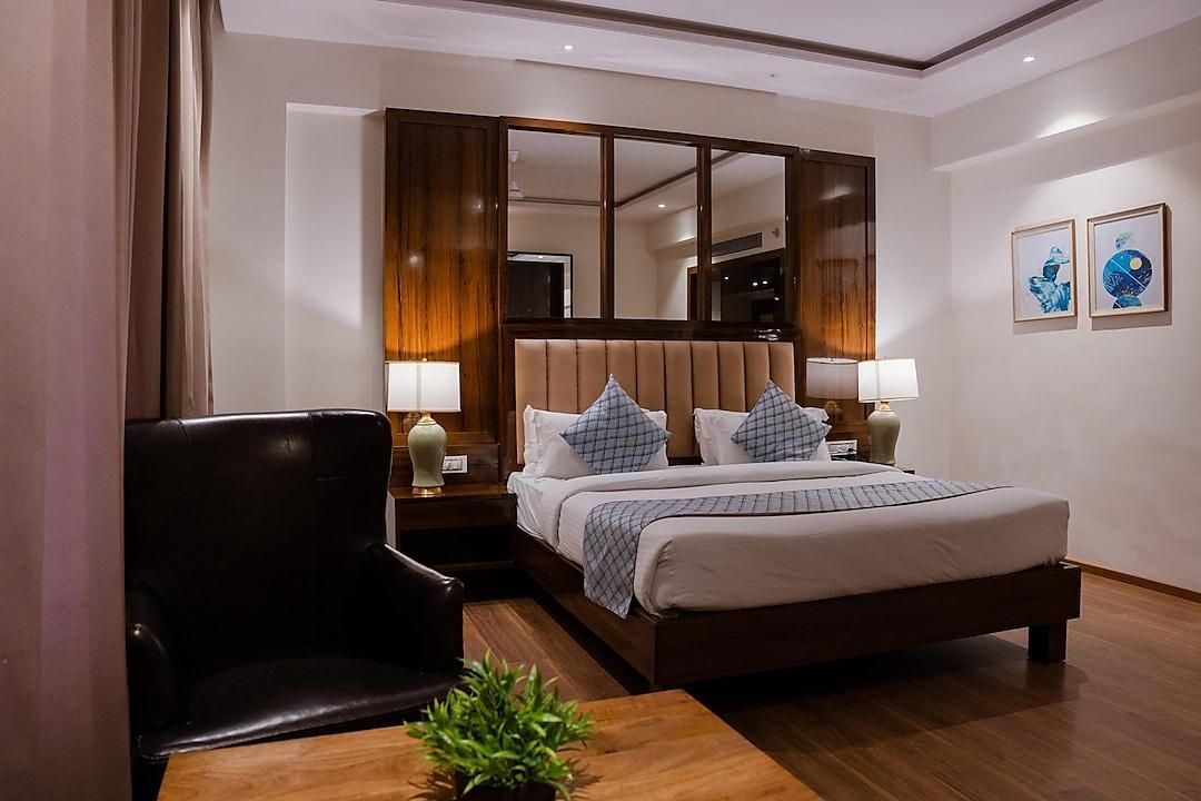 undefined The Oaktree Hotel 5