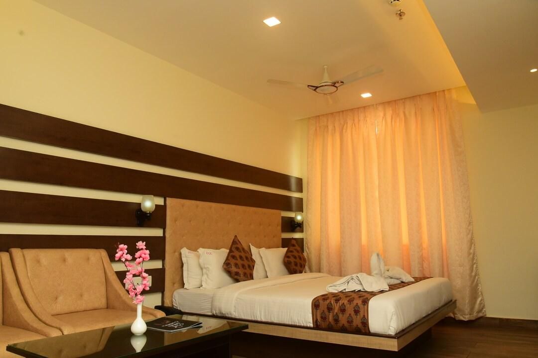 Hotel Coal Capital Club Room 2