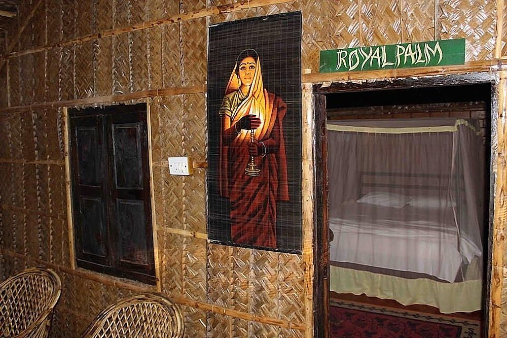 The Palm Trees Resort Deluxe Double Room, 1 King Bed, Garden View 8