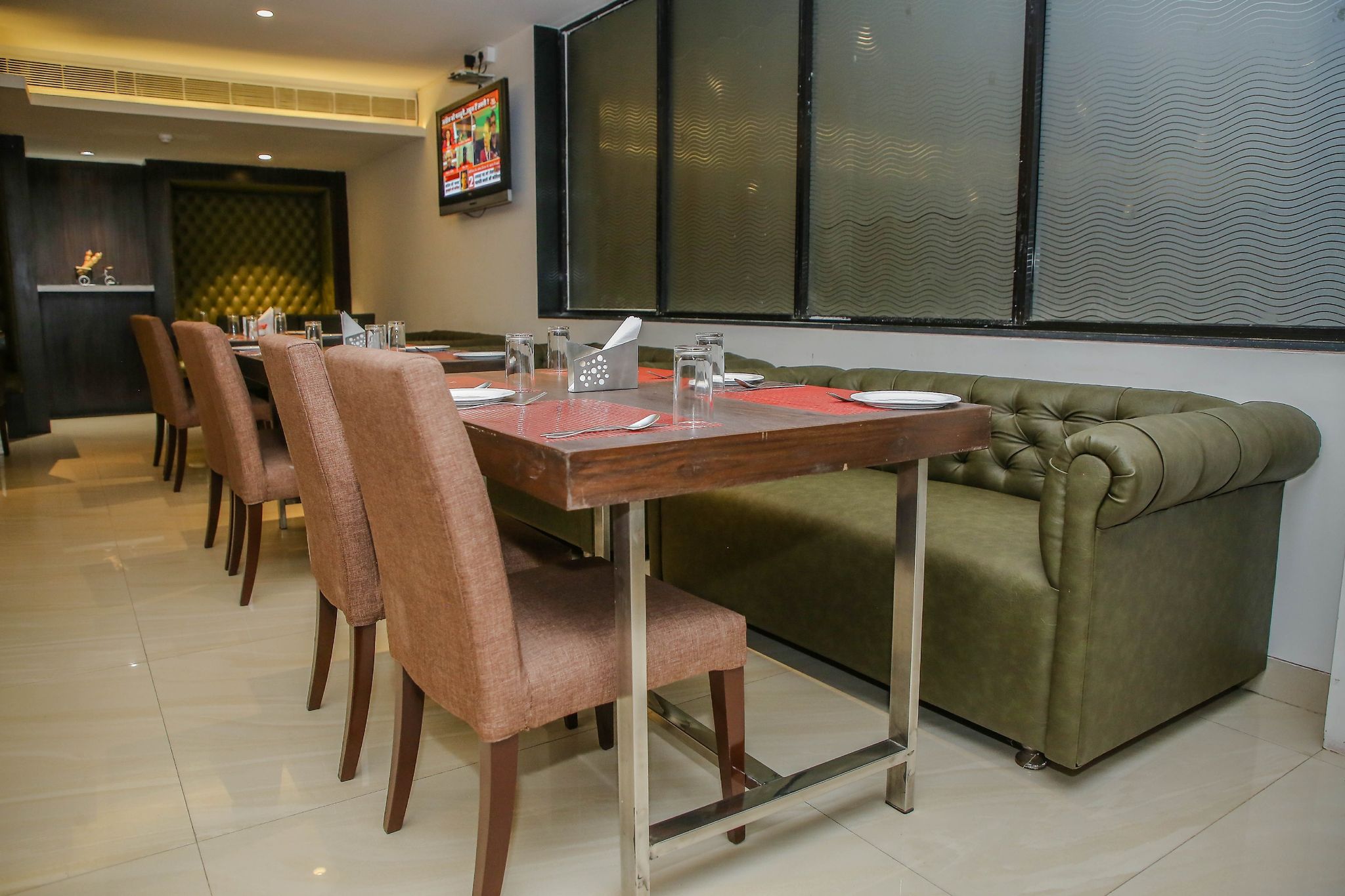 Food & Dining