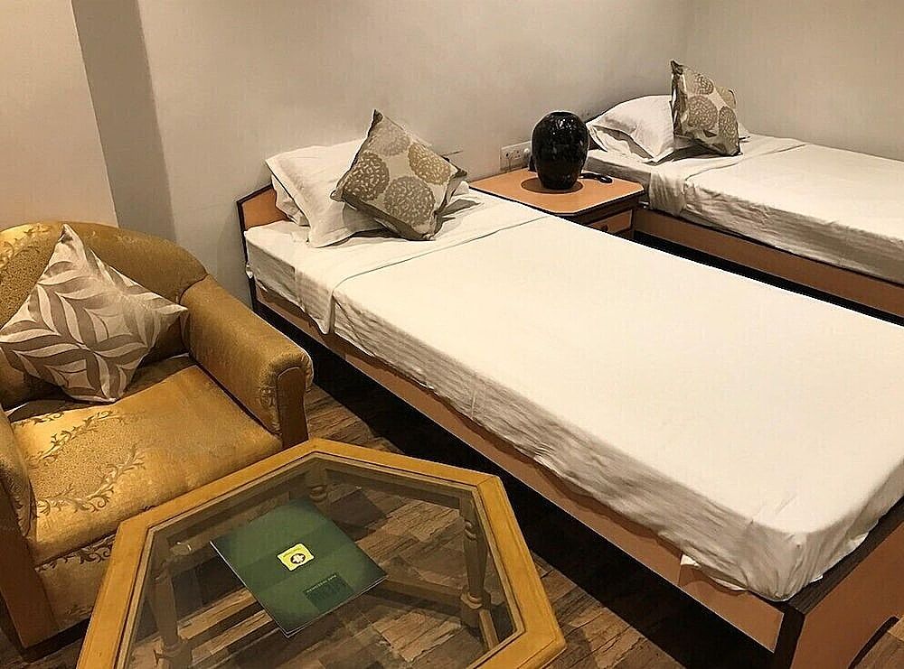 Hotel Swagath Deluxe Double or Twin Room 4