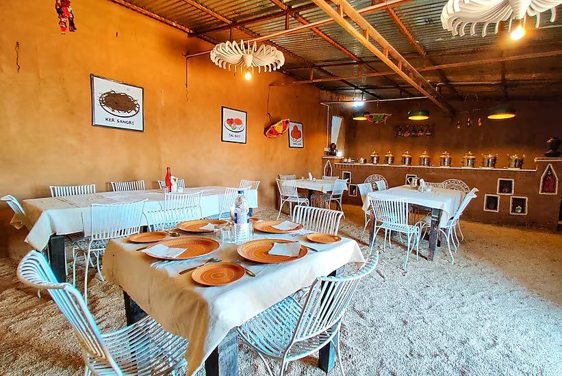 Food & Dining