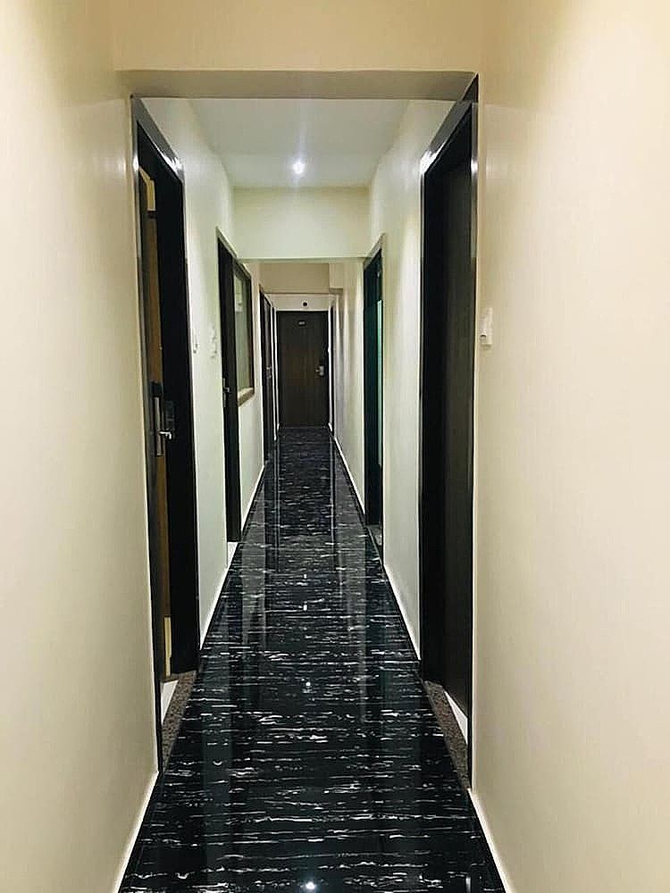 undefined Hotel Crystal Luxury INN 4