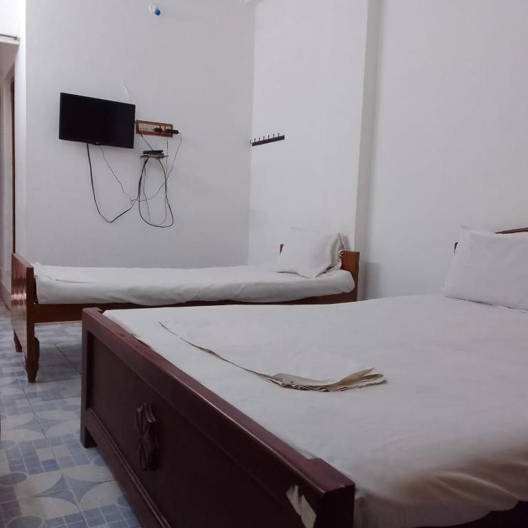 Triple Bedroom Non AC