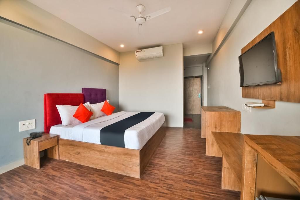 Capital O by OYO Amit Palace Classic Room