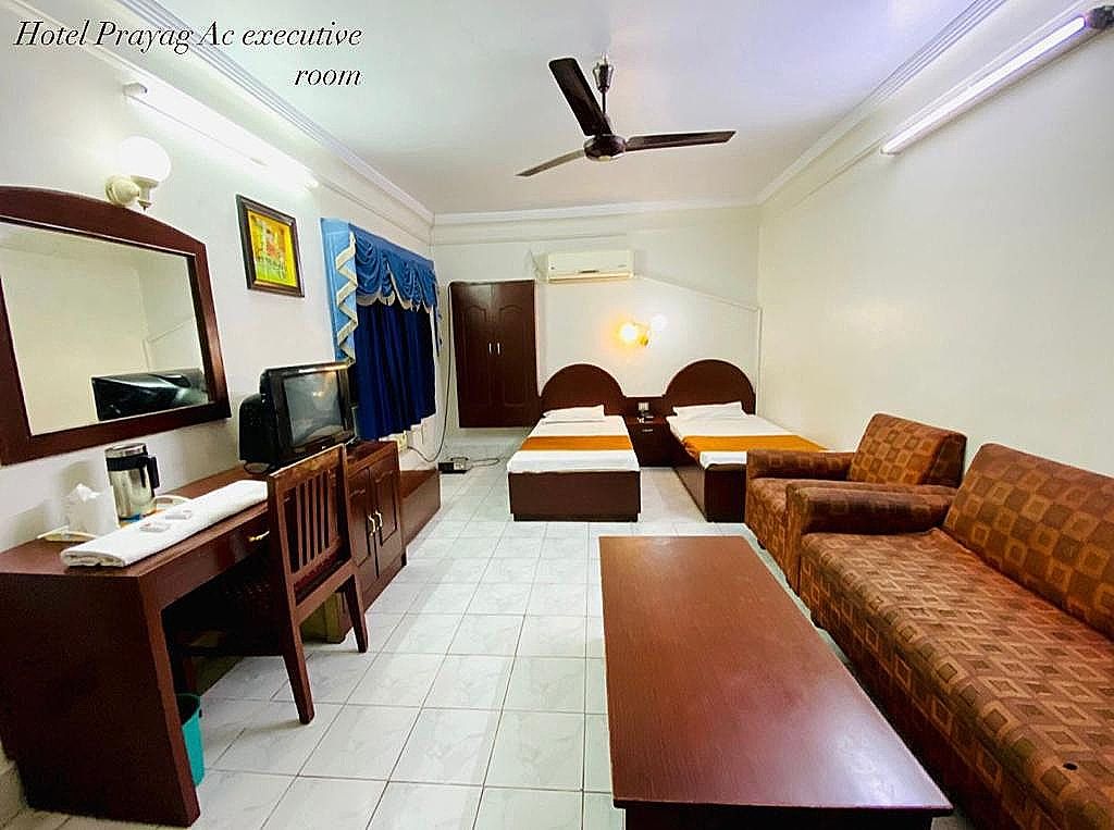 Hotel Prayag Deluxe Room 2