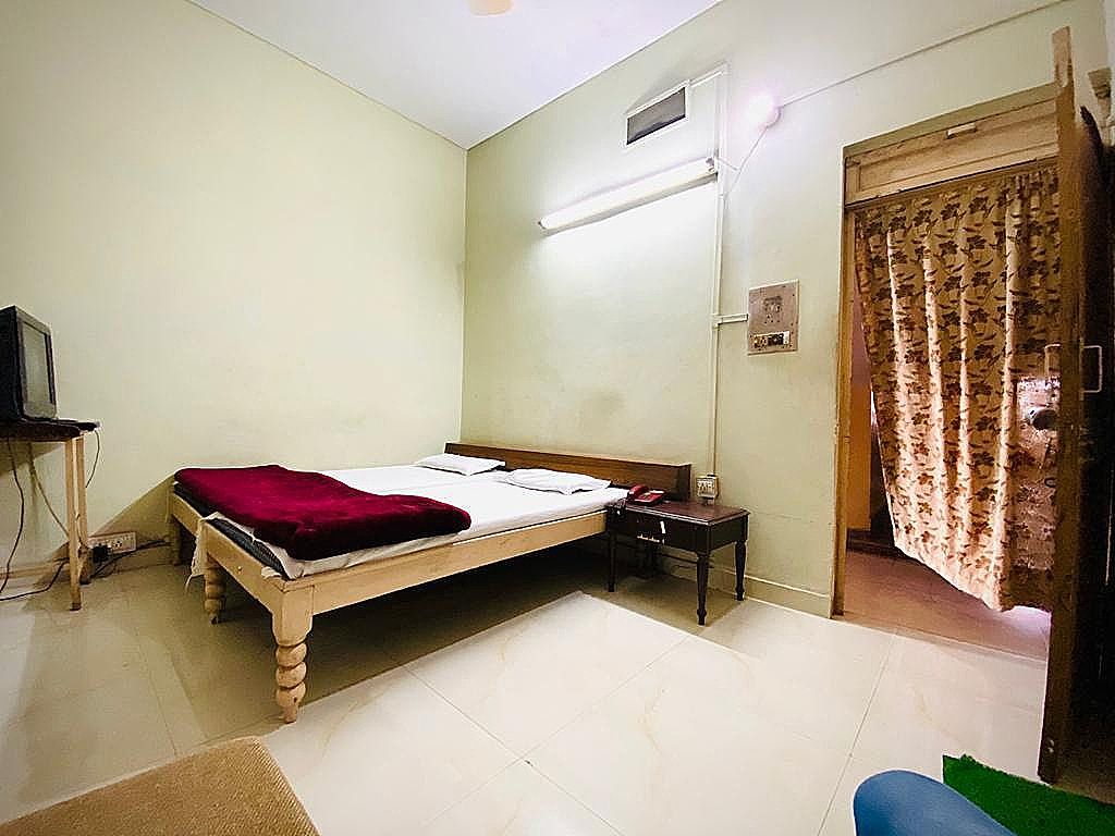 Hotel Prayag Non AC Standard Room 9