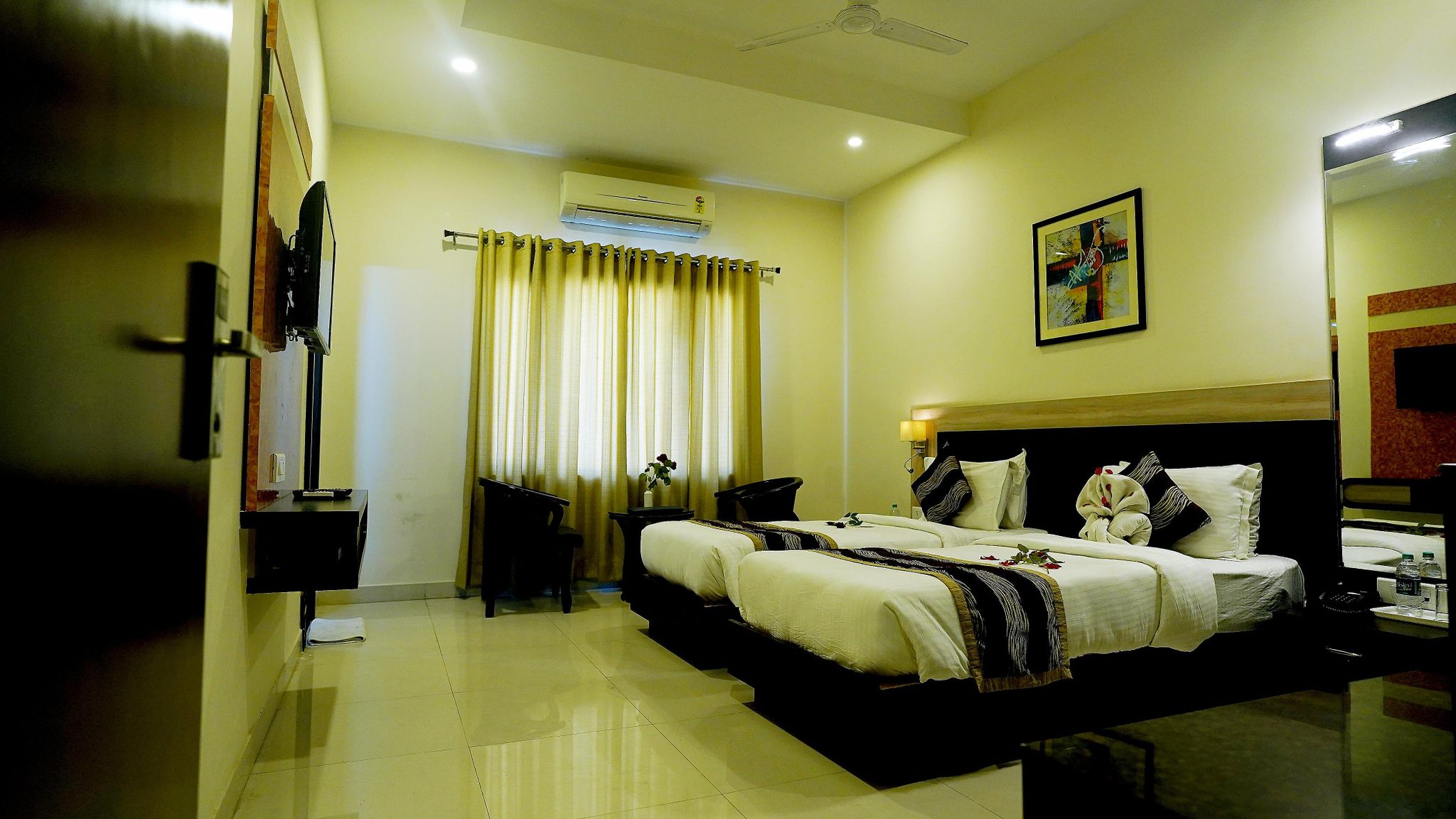 HOTEL ADMIRE INN Super Deluxe Room