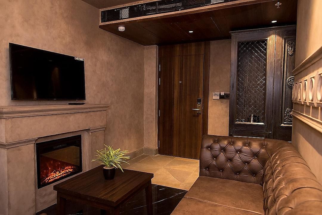 Grand Suite, City View, Bathtub
