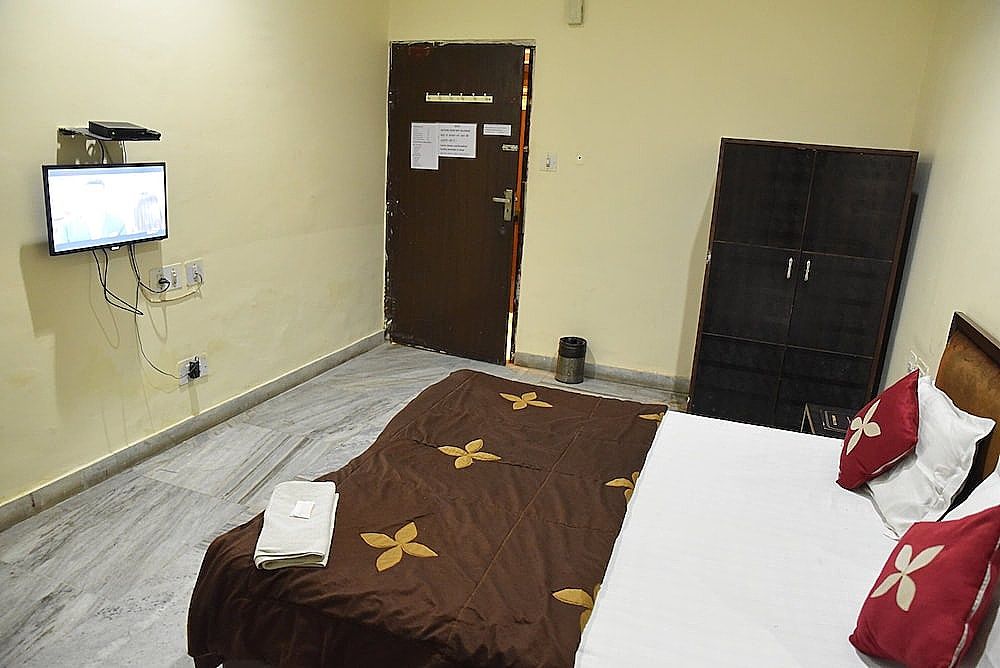 Hotel C9 Deluxe Room, 1 Double Bed, City View 4