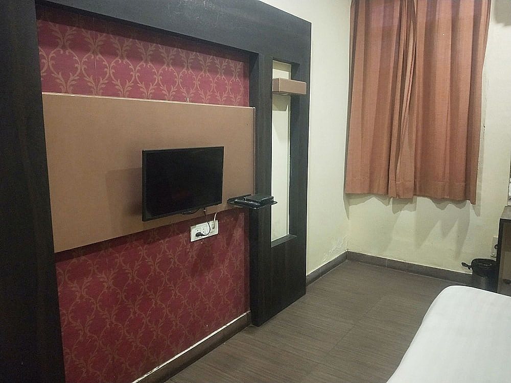 Hotel C9 Deluxe Room, 1 Double Bed, City View 32