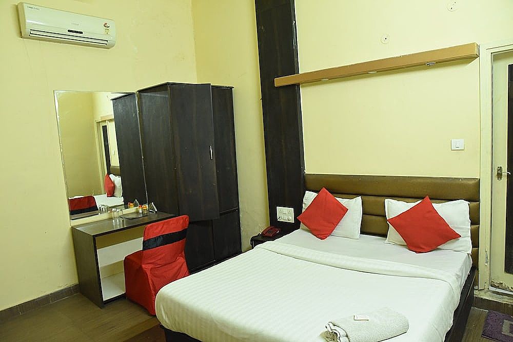 Hotel C9 Deluxe Room, 1 Double Bed, City View