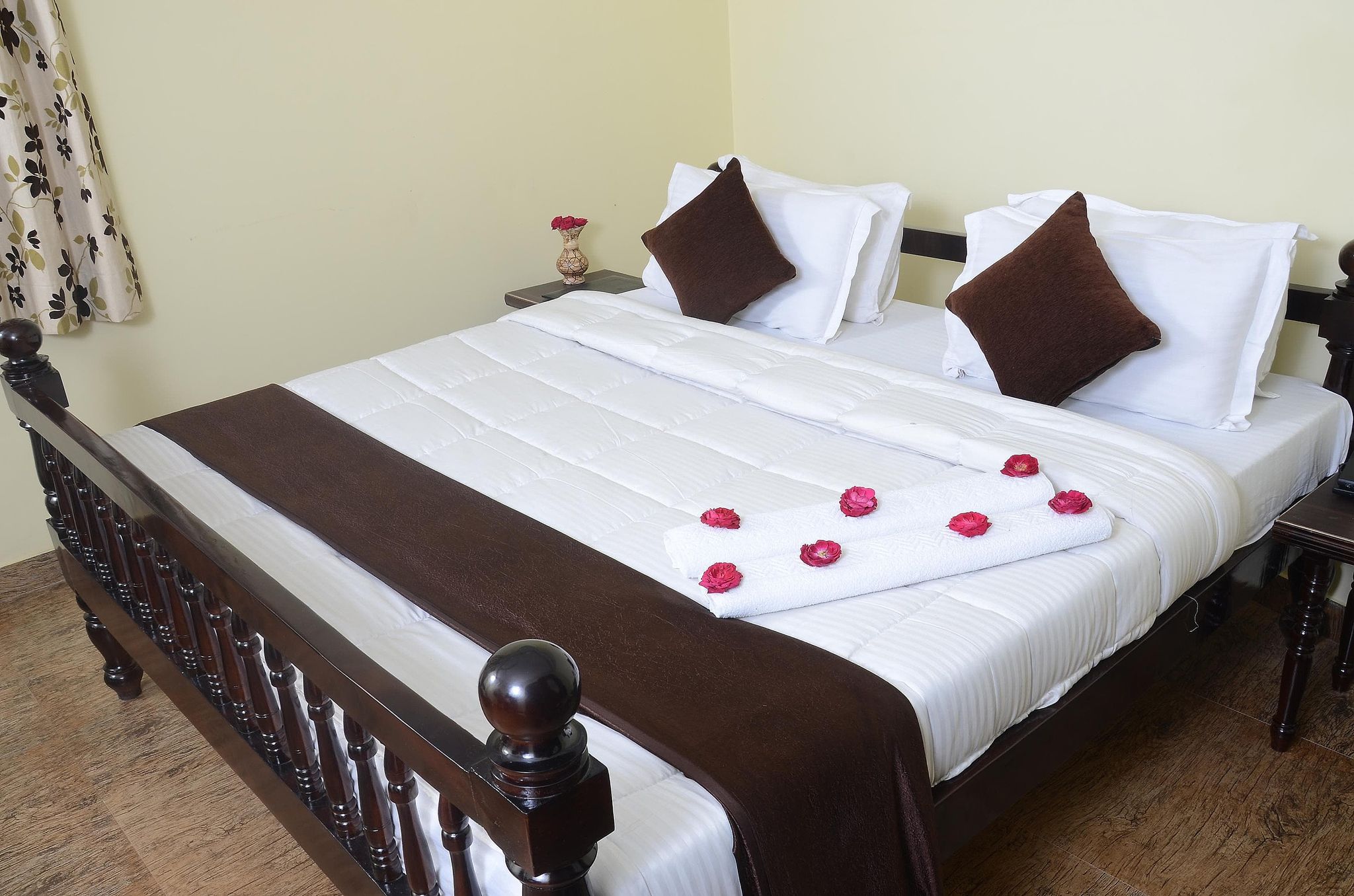 Hotel Grande Residency Deluxe AC Room 11