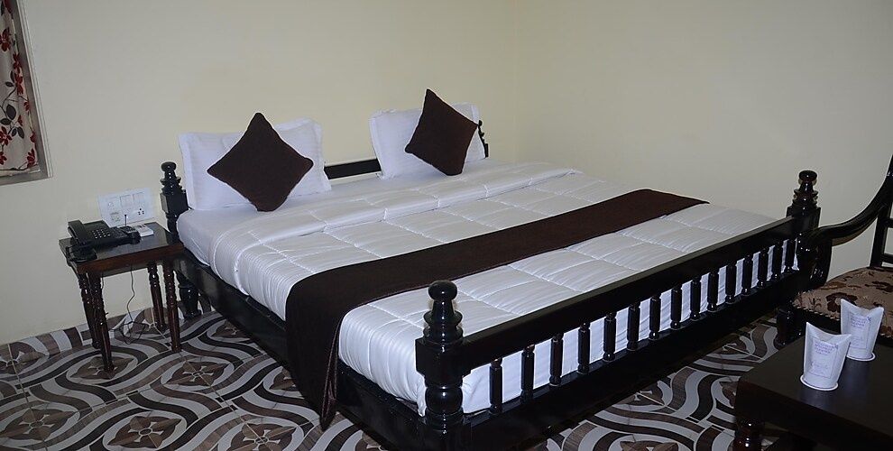 Hotel Grande Residency Deluxe AC Room 7