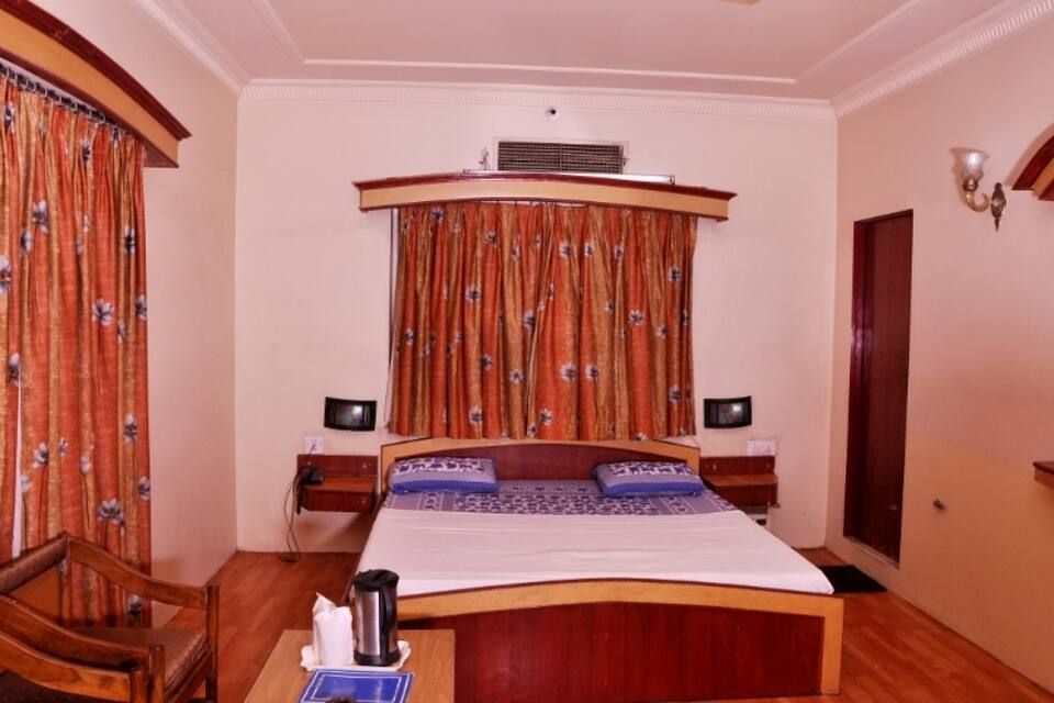 Hotel Savoy