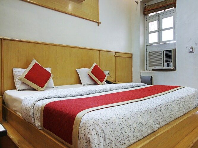 Hotel Savoy AC Double Room