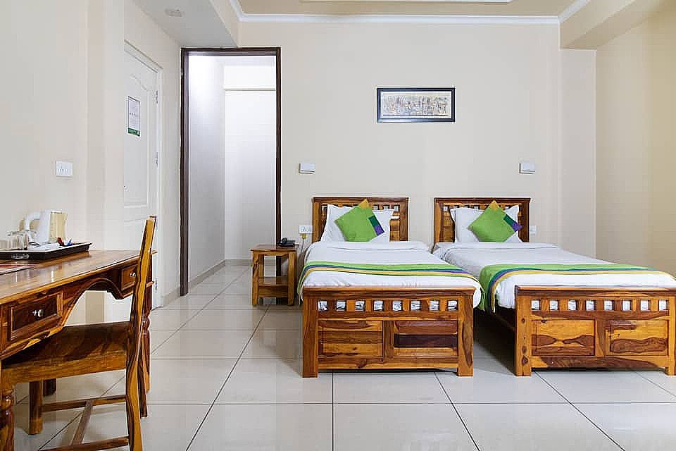 Treebo The Anchorage Malviya Nagar Deluxe Double Room 4