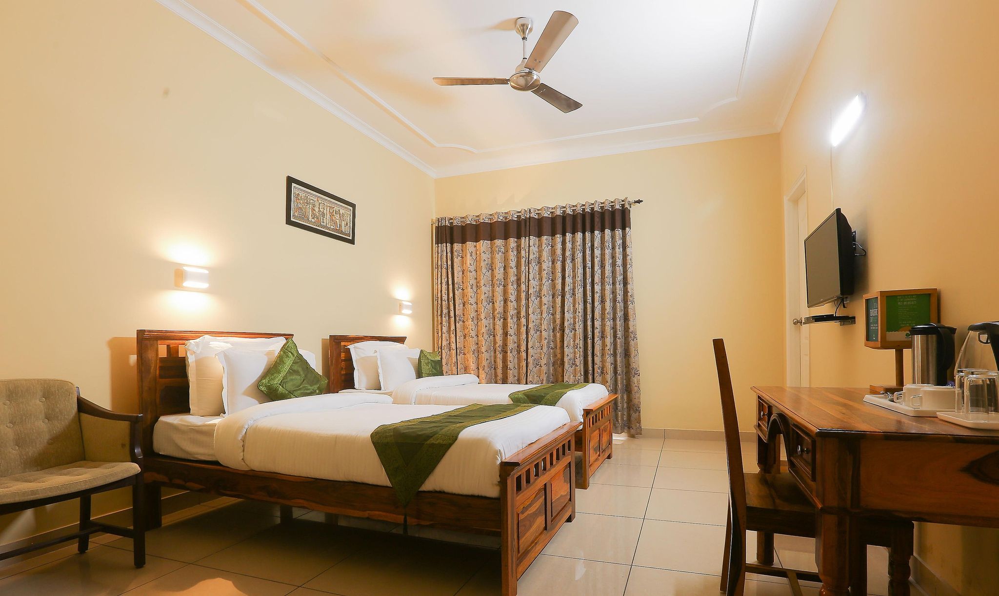 Treebo The Anchorage Malviya Nagar Deluxe Double Room 2