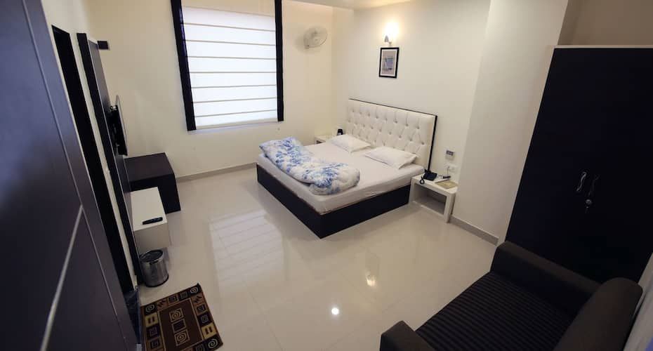 undefined Prince Hotel & Restaurant 5