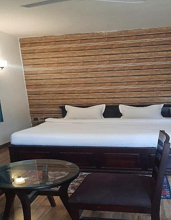 The Timber Garden Adventure Club Greek Room 2