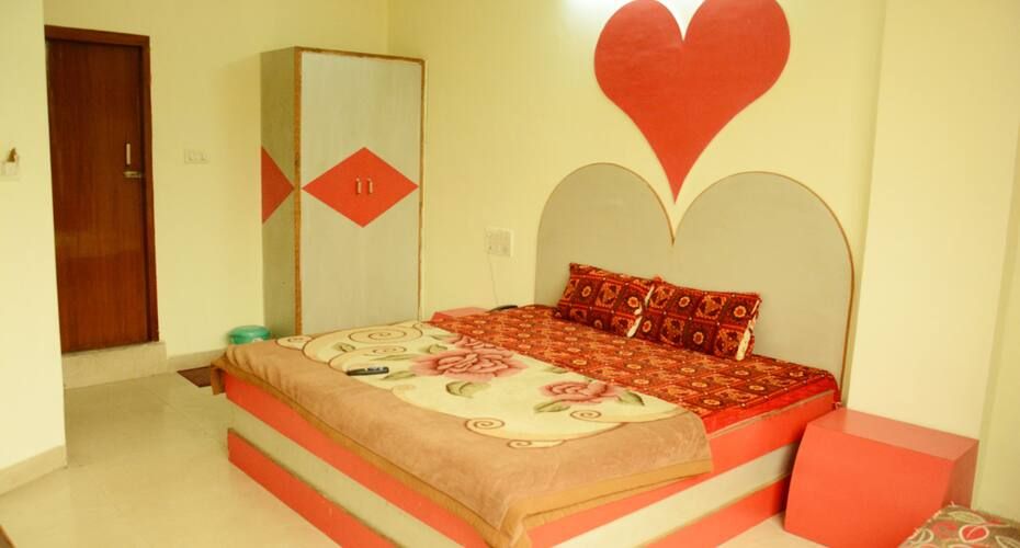 Hotel Star Plaza Deluxe AC Room