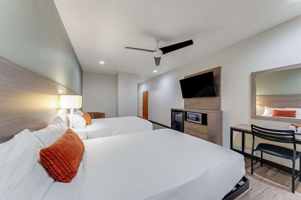 Room, 2 Double Beds, Non Smoking (Pet Friendly)