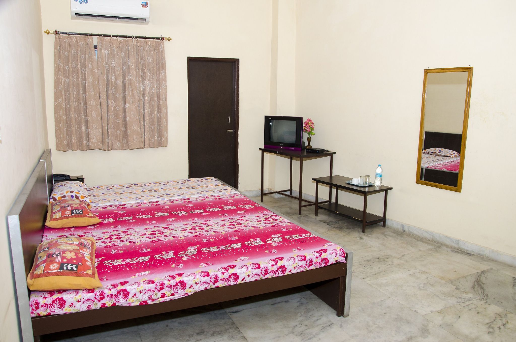 Hotel Shrihaan