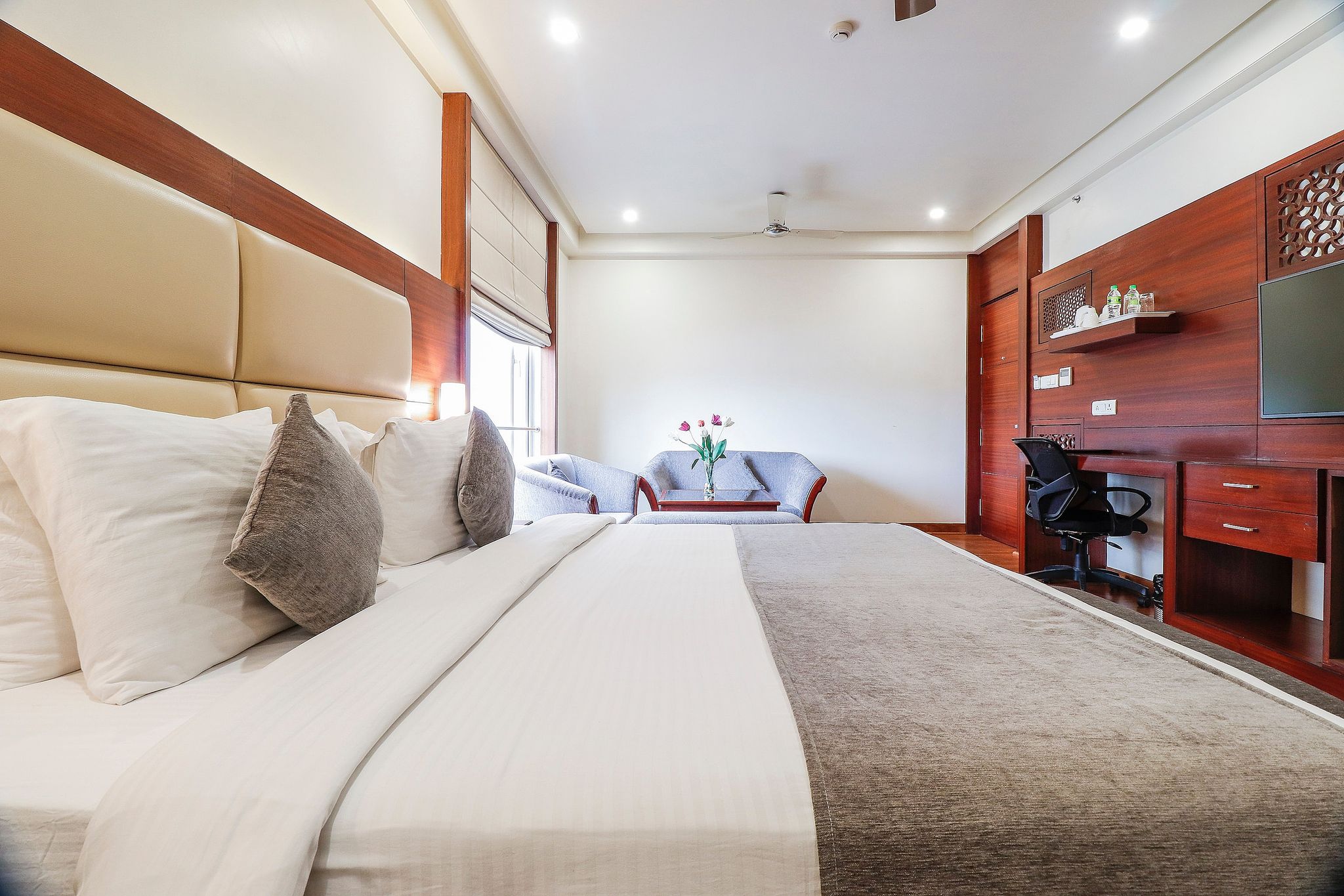 JAIPUR CENTRAL Deluxe Room With Work Desk 18