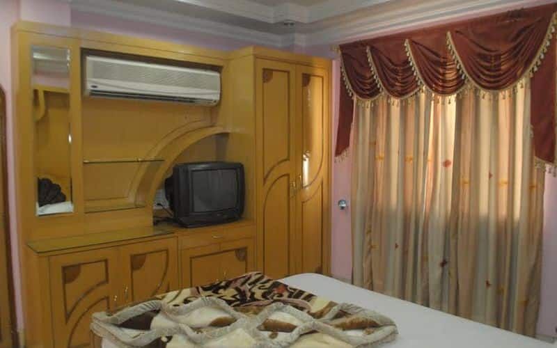 Super deluxe ac double beded room