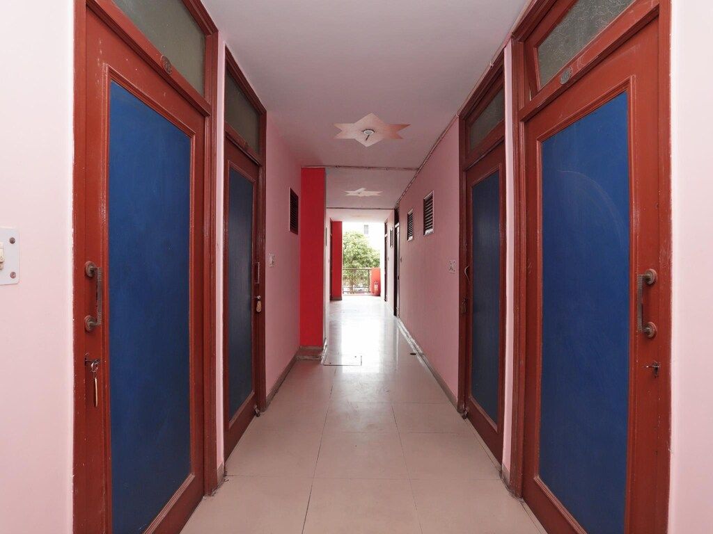 undefined Hotel Mohan 4